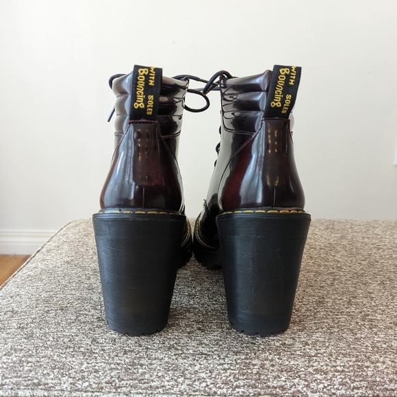 Dr. Martens Persephone Boots, US 7 - Picture 6 of 12